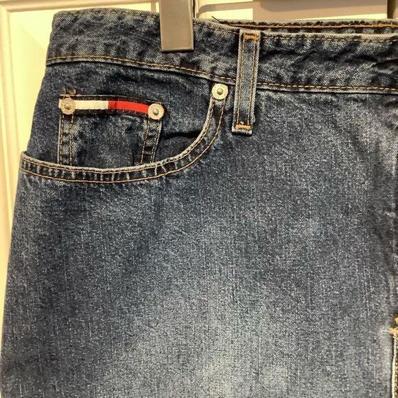TOMMY HILFIGER “TARA” DENIM SKIRT‎ MADE IN CANADA 🇨🇦 SIZE 12 - Picture 4 of 10